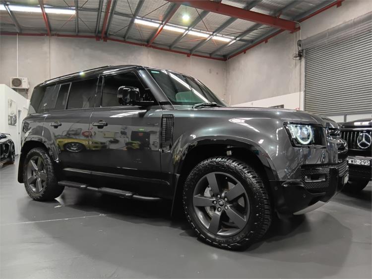 2024 Land Rover Defender Wagon 110 D300 X-Dynamic HSE L663 24MY